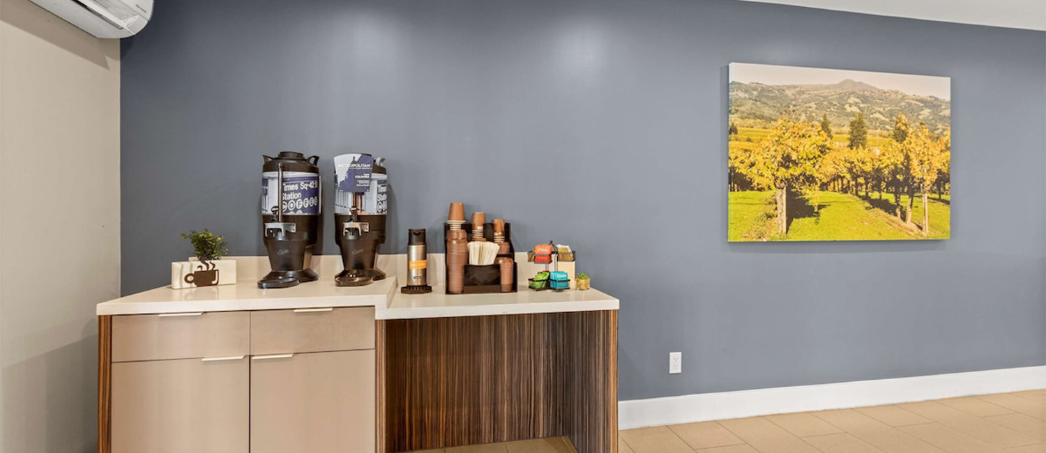 DISCOVER THE ALLURE OF COMFORT INN ROHNERT PARK SONOMA COUNTY